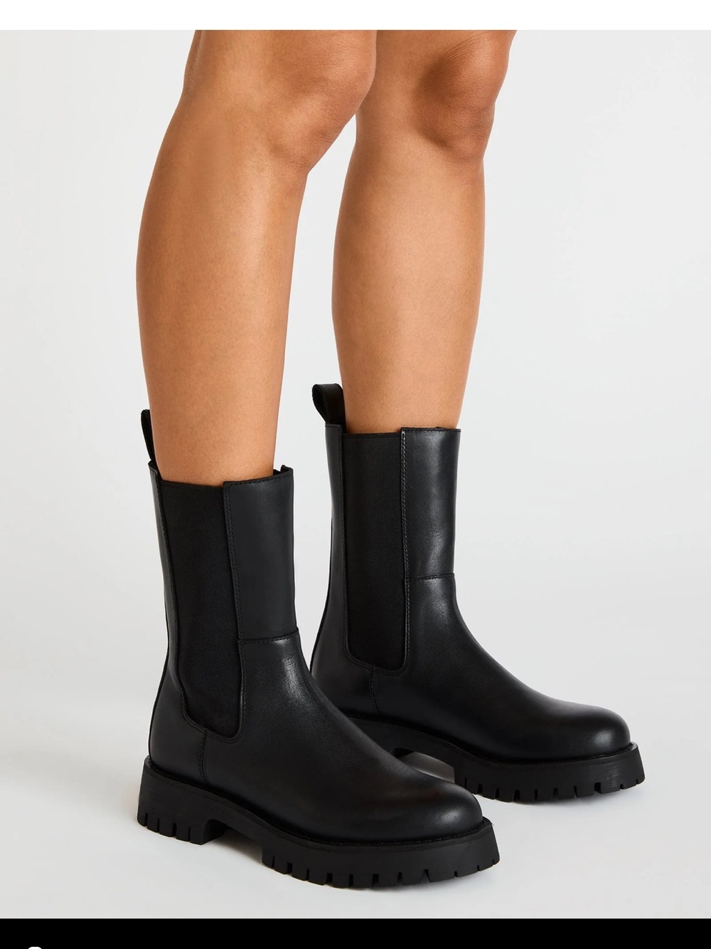 Steve Madden Lug Sole Boot Size 7